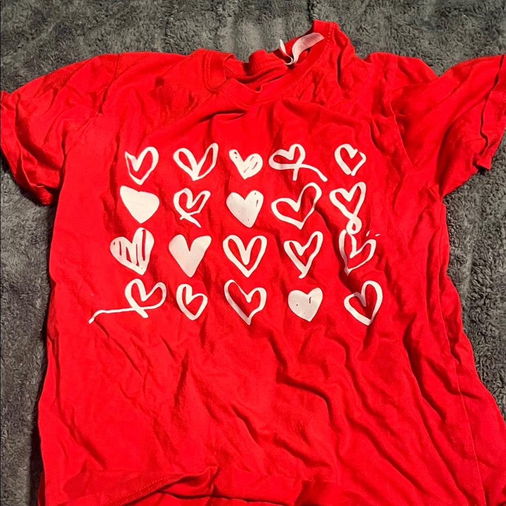 Red Heart Graphic Tee